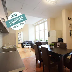 Budget By Hi5 - Feherhajo Apartment Budapest