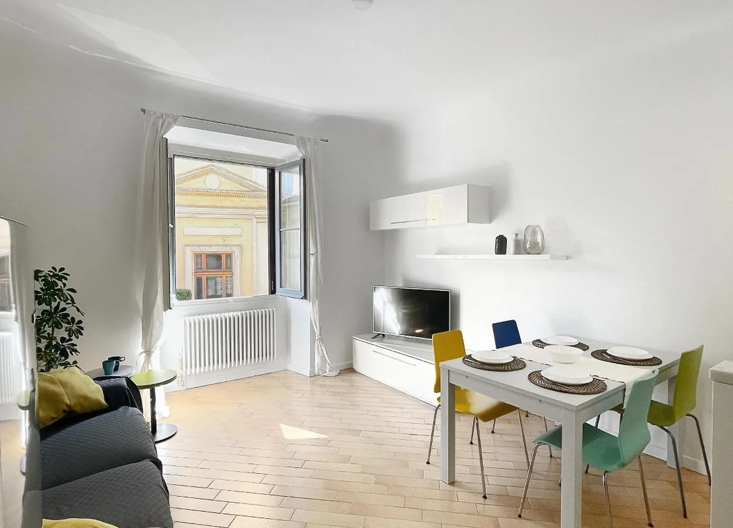 Ampio E Accogliente Bilocale - Fara 1, Porta Nuova Apartment Milan 0*,  Italy